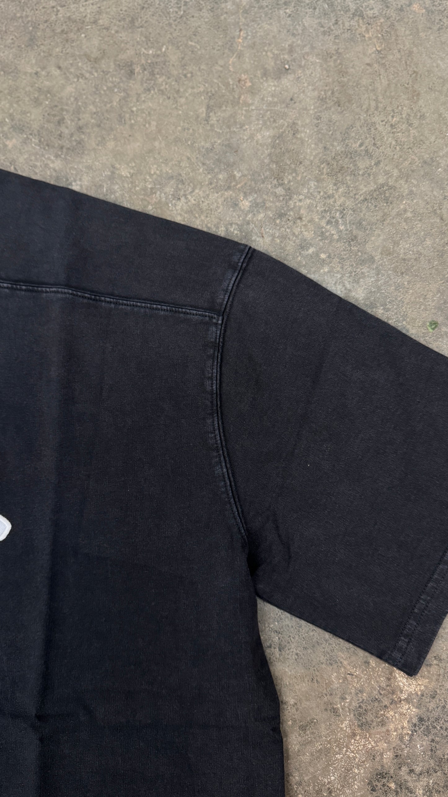 Onyx Tee